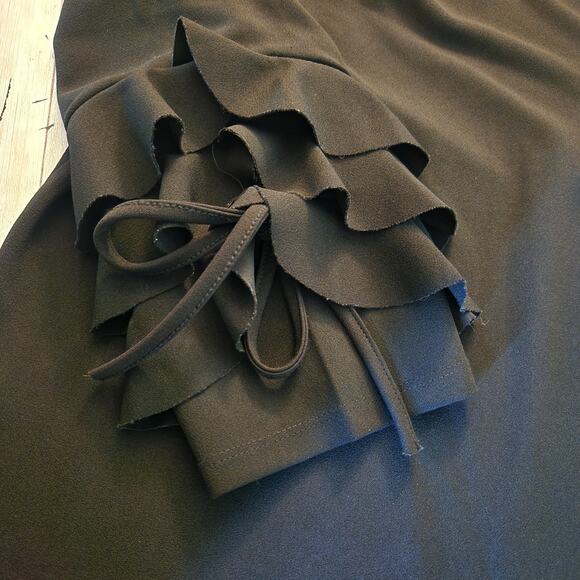 Neiman Marcus Black Shift Dress Ruffled Bow Accent Sleeves Size Large - Picture 5 of 8